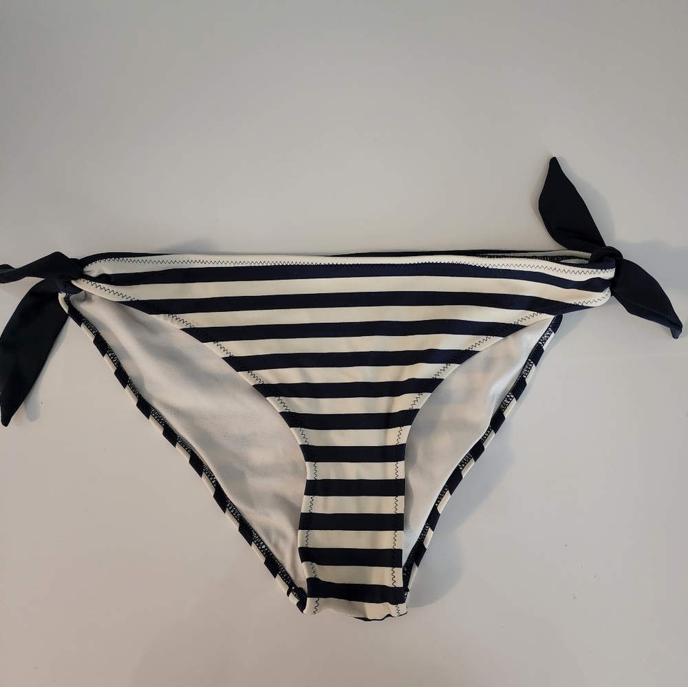 H&M NAVY STRIPE BIKINI BOTTOM